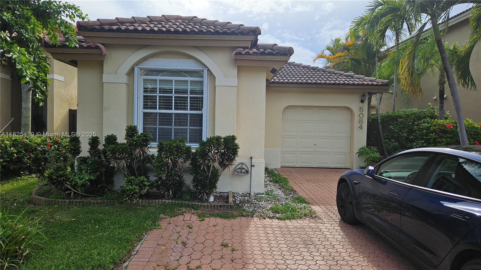 5084 NW 112th Ct, Doral FL 33178