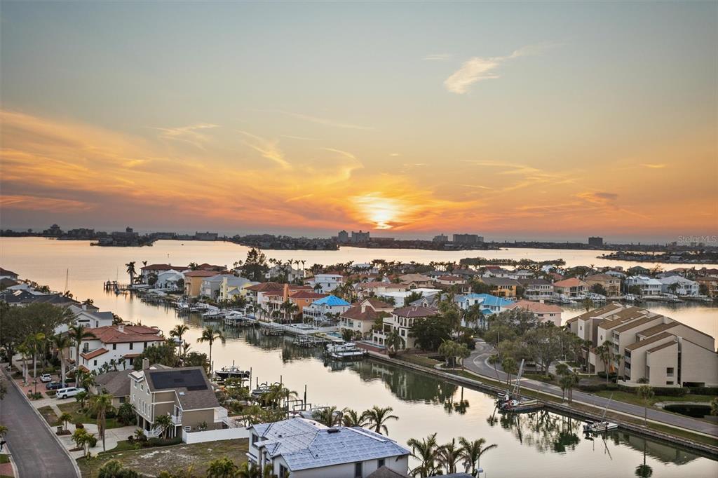 5950 PELICAN BAY PLAZA S UNIT 1004