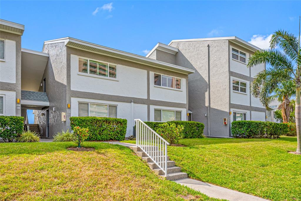 1351 GULF BOULEVARD UNIT 209