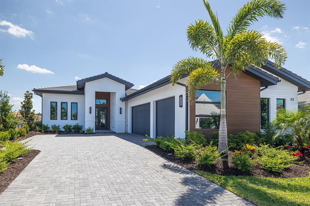 312 BLUE PEARL CT.