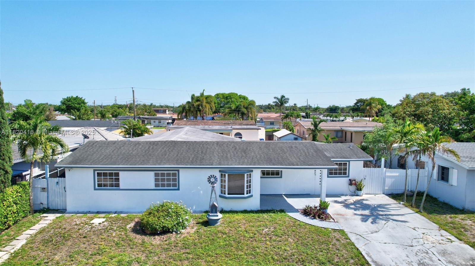 7950 NW 174th Ter, Hialeah FL 33015
