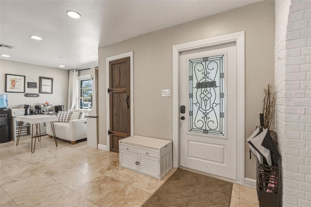 101 MARLIN DRIVE, PUNTA GORDA, FL — photo 5 of 30