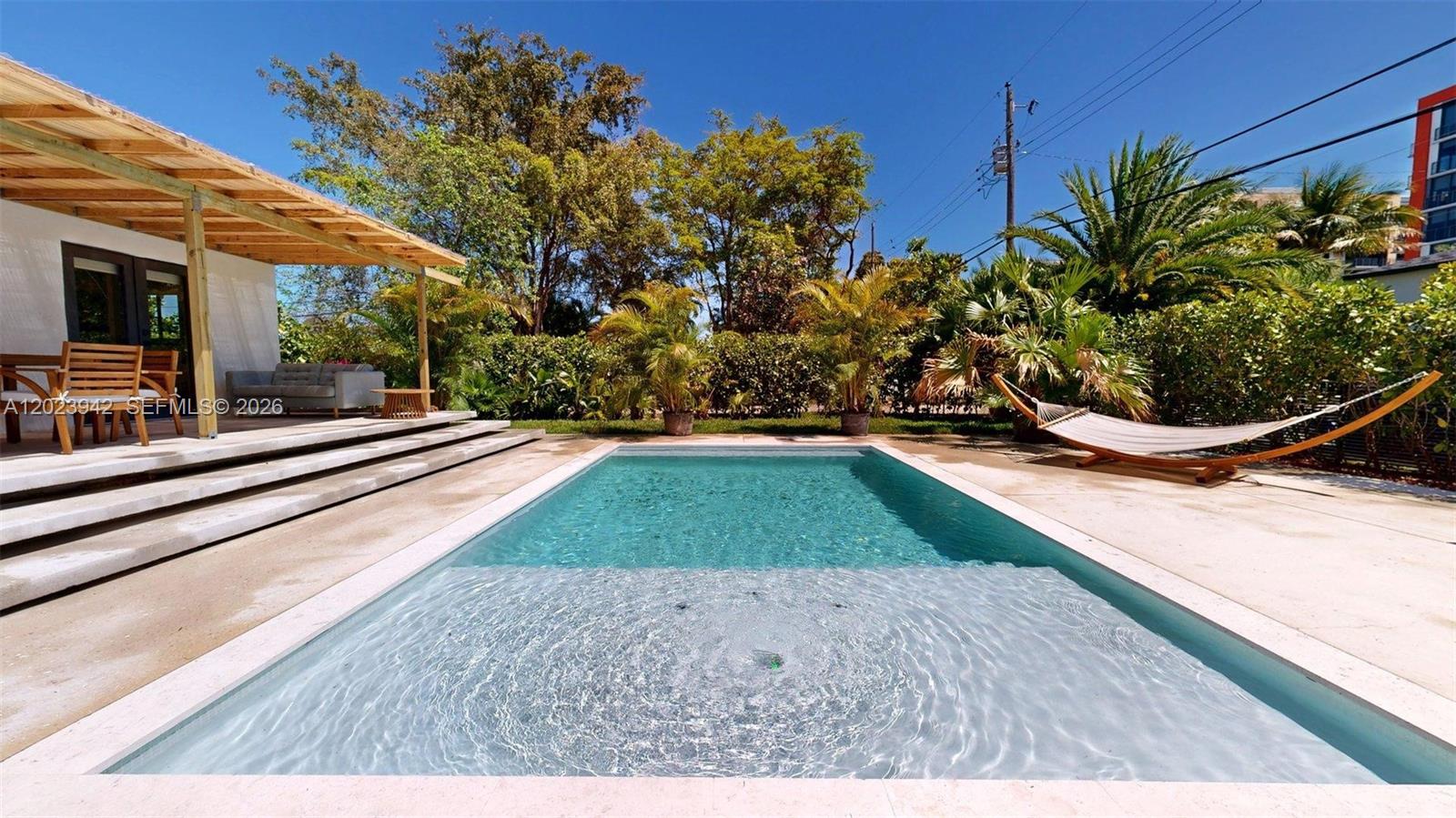 3800 NW 12th St, Miami FL 33126
