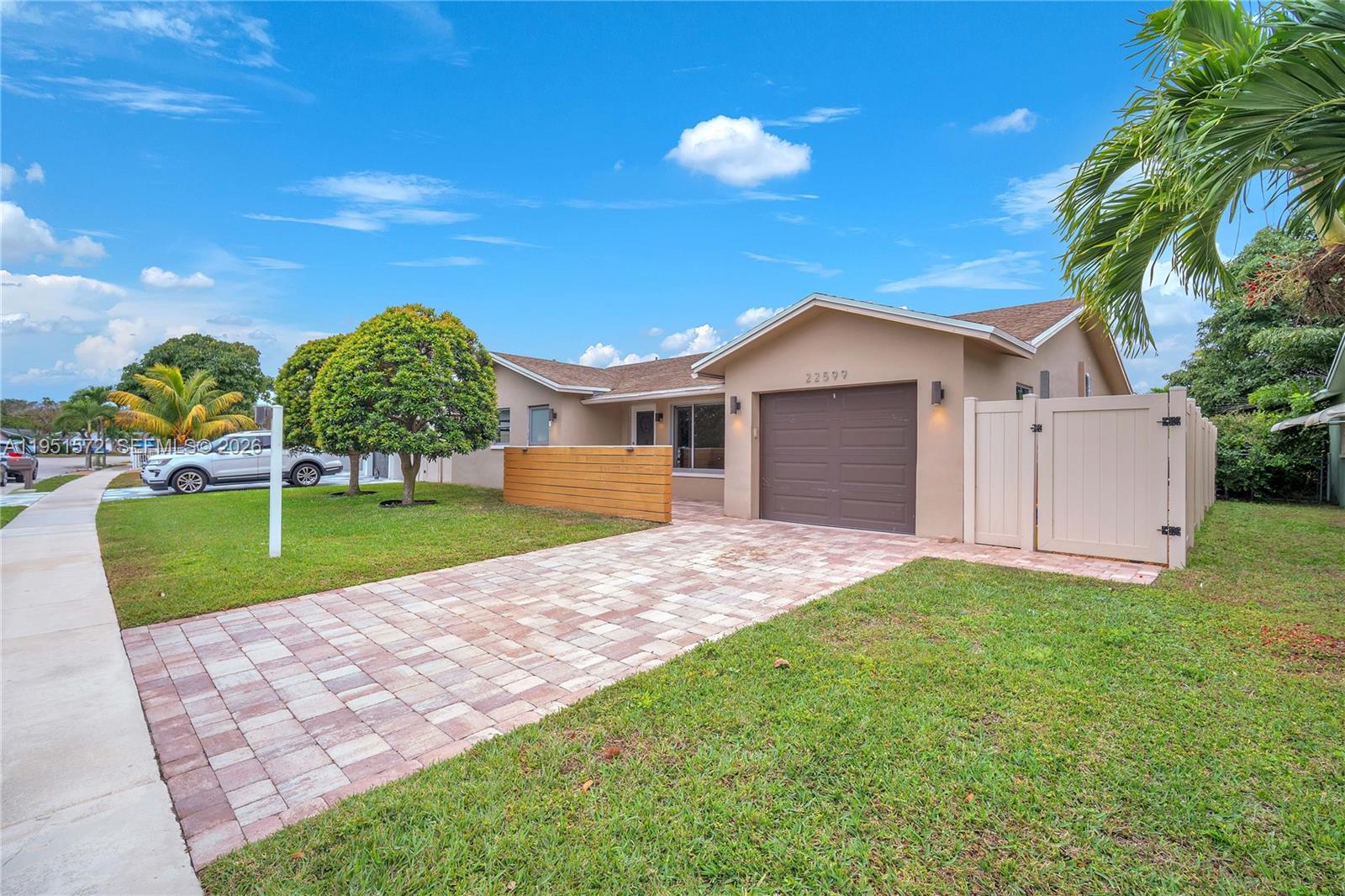 22599 SW 65th Ave, Boca Raton FL 33428