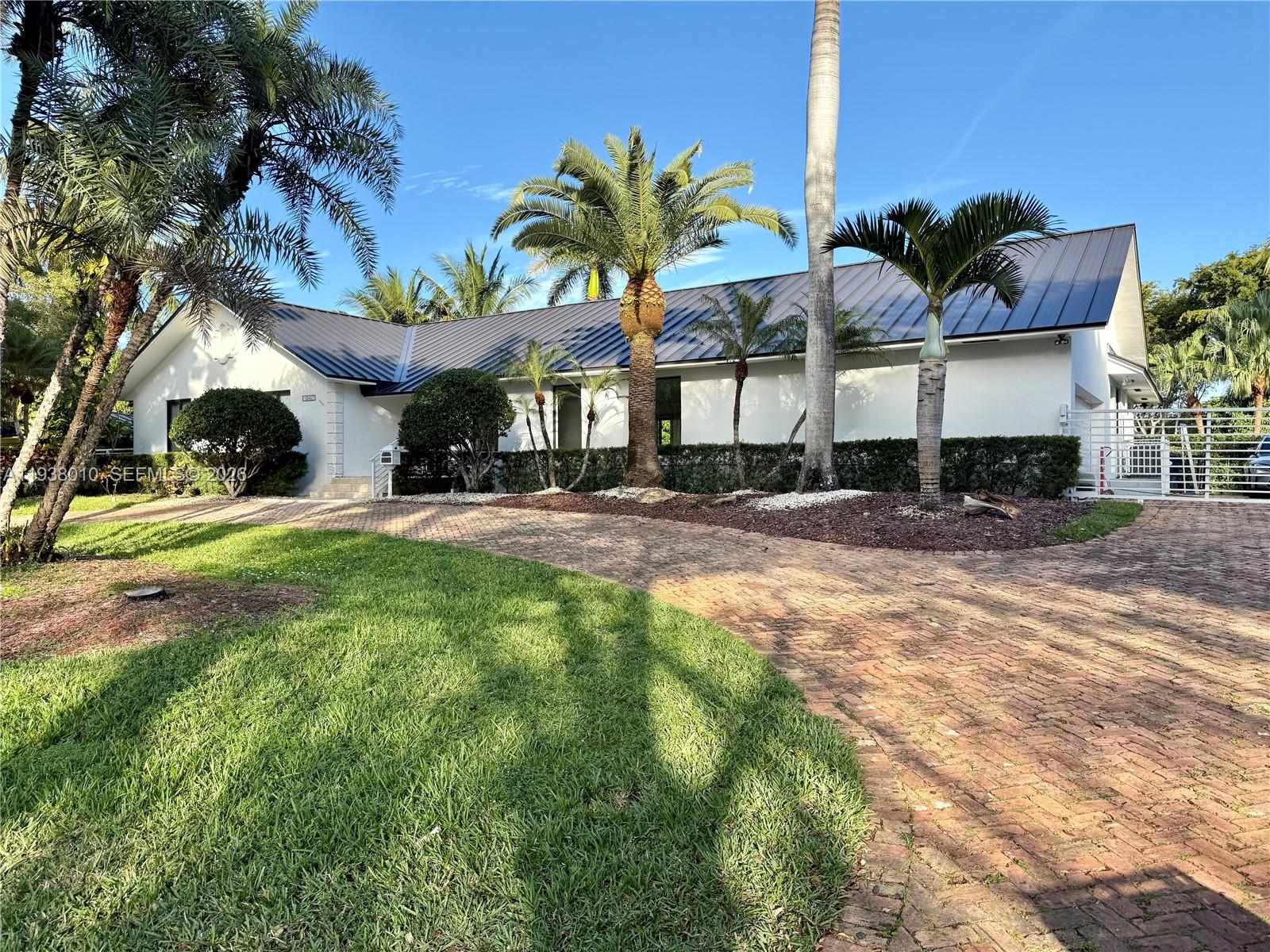 13407 SW 59th Ave, Pinecrest FL 33156
