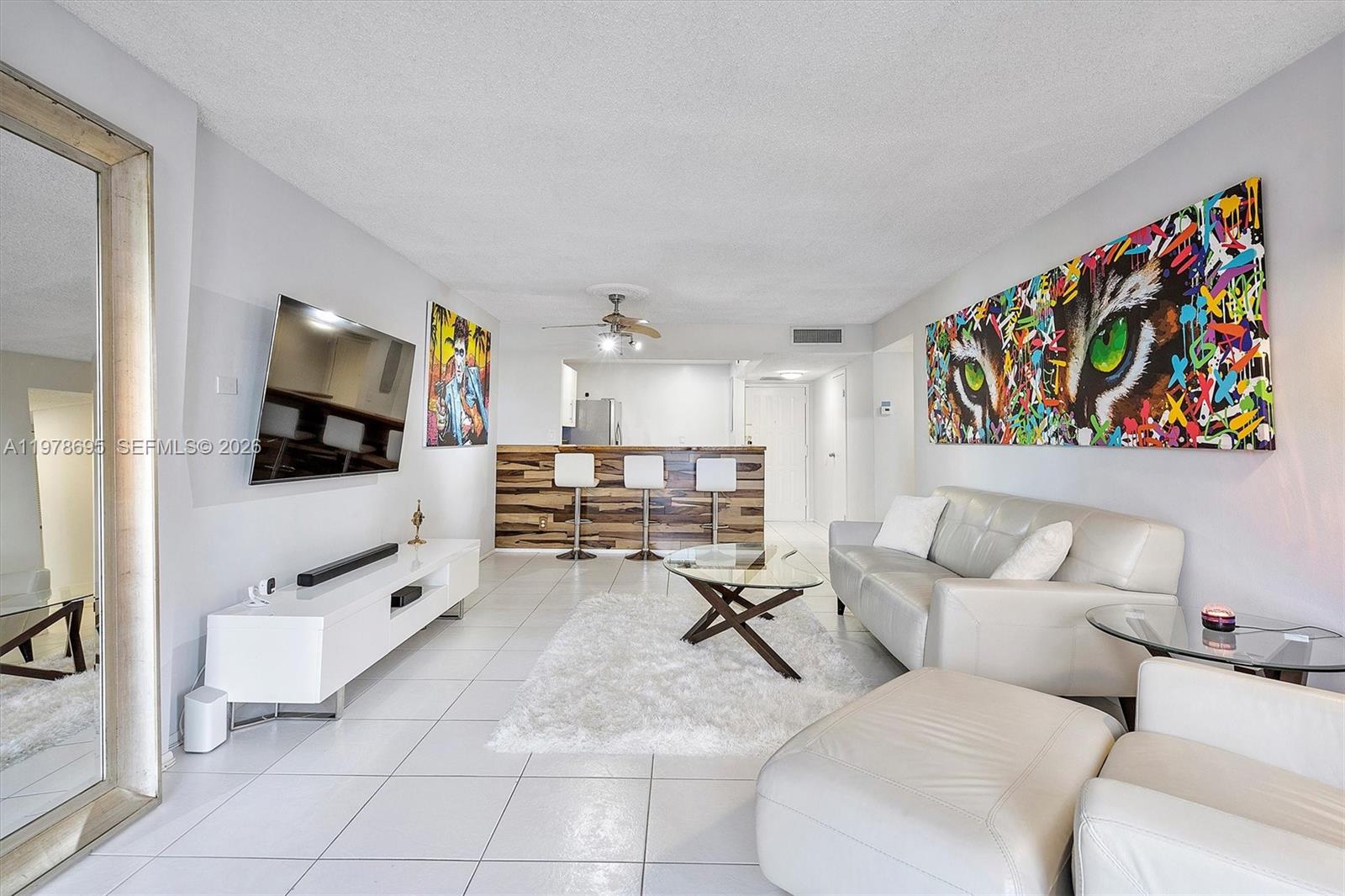 600 Parkview Dr # 227, Hallandale Beach FL 33009