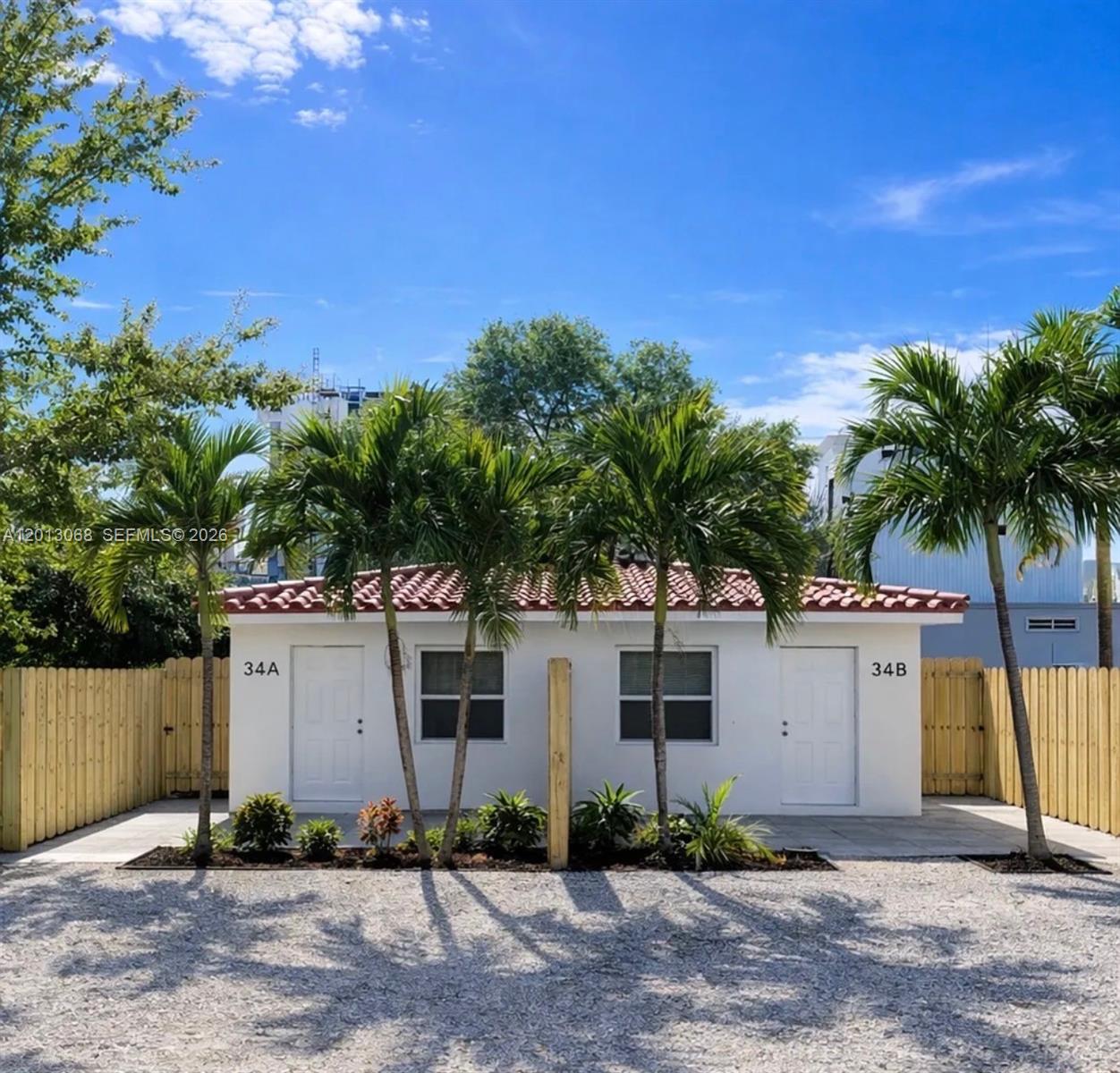 34 SE 1st Ave # B, Dania Beach FL 33004