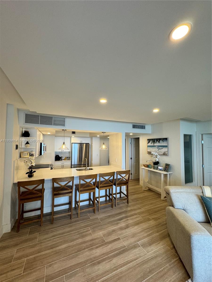 9273 Collins Ave # 810, Surfside FL 33154, SURFSIDE, FL — photo 5 of 11