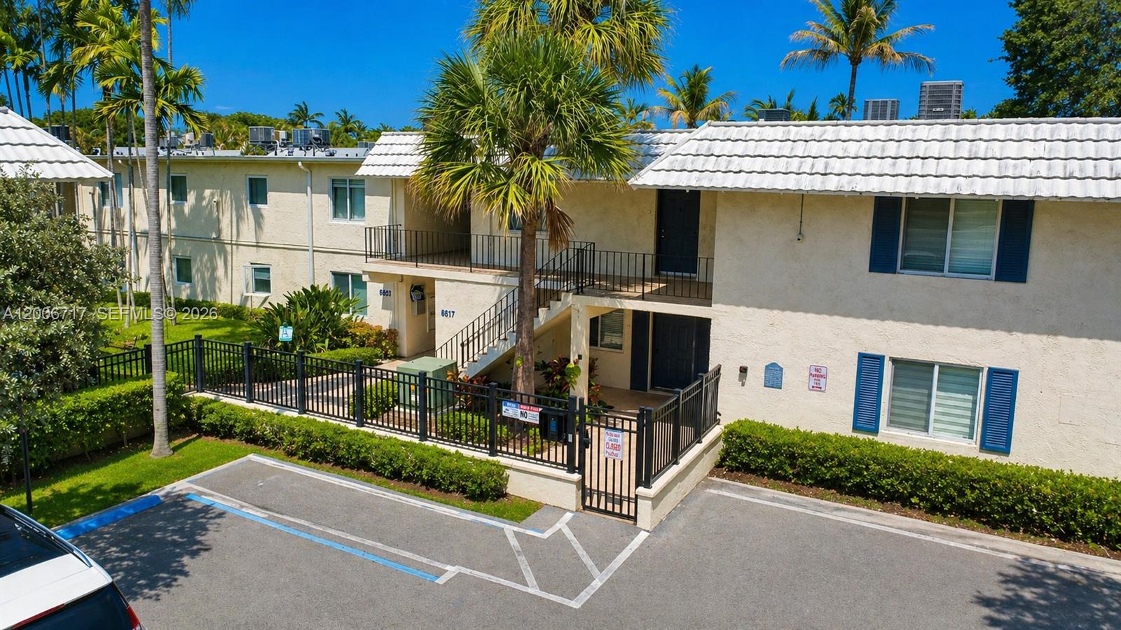 8615 SW 68th Ct # 22, Pinecrest FL 33156