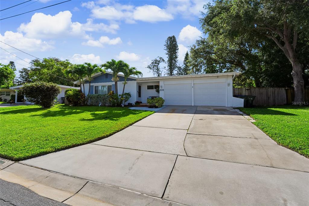 309 GATEWOOD DRIVE, LARGO, FL — photo 2 of 30