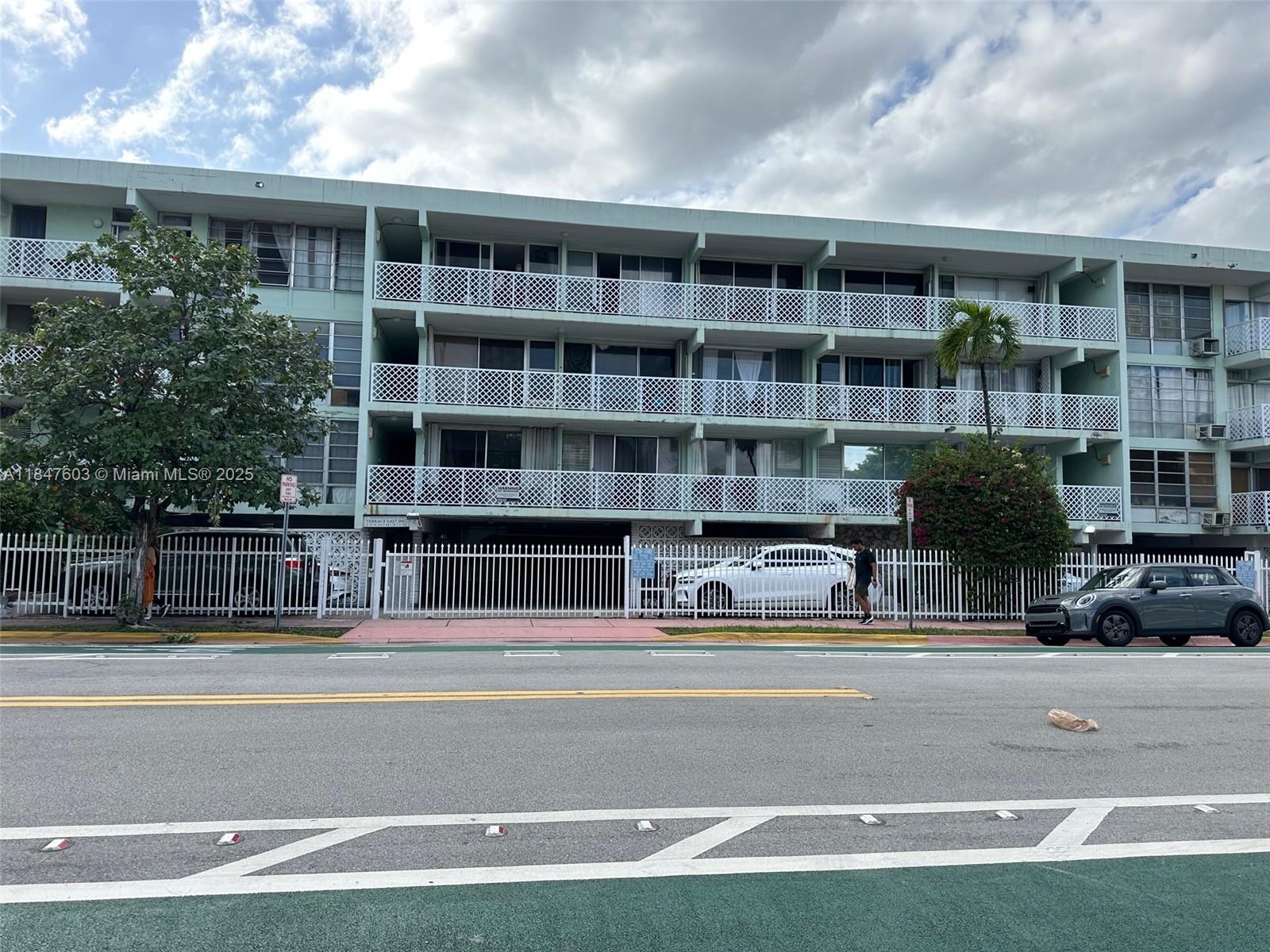 1400 Pennsylvania Ave # 33, Miami Beach FL 33139