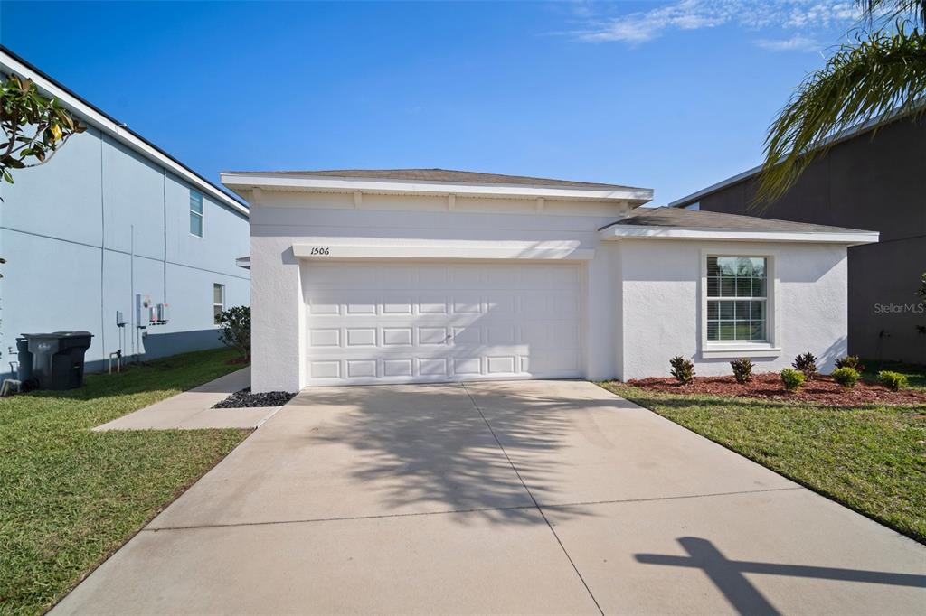 1506 CLIMBING DAYFLOWER DRIVE