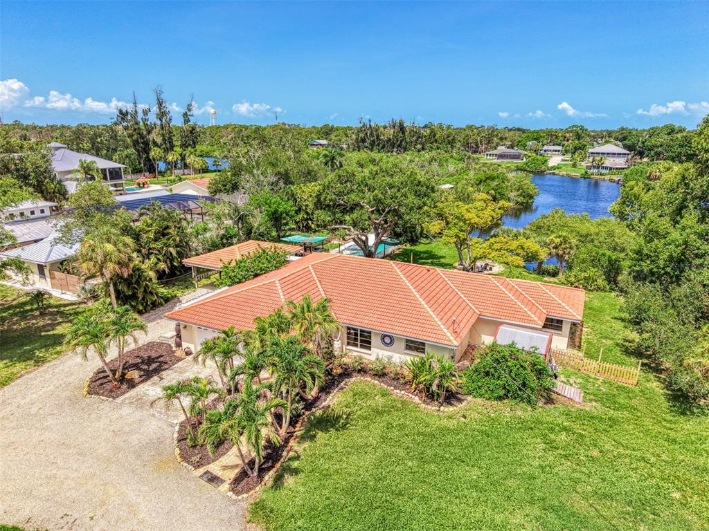 140 S OXFORD DRIVE
