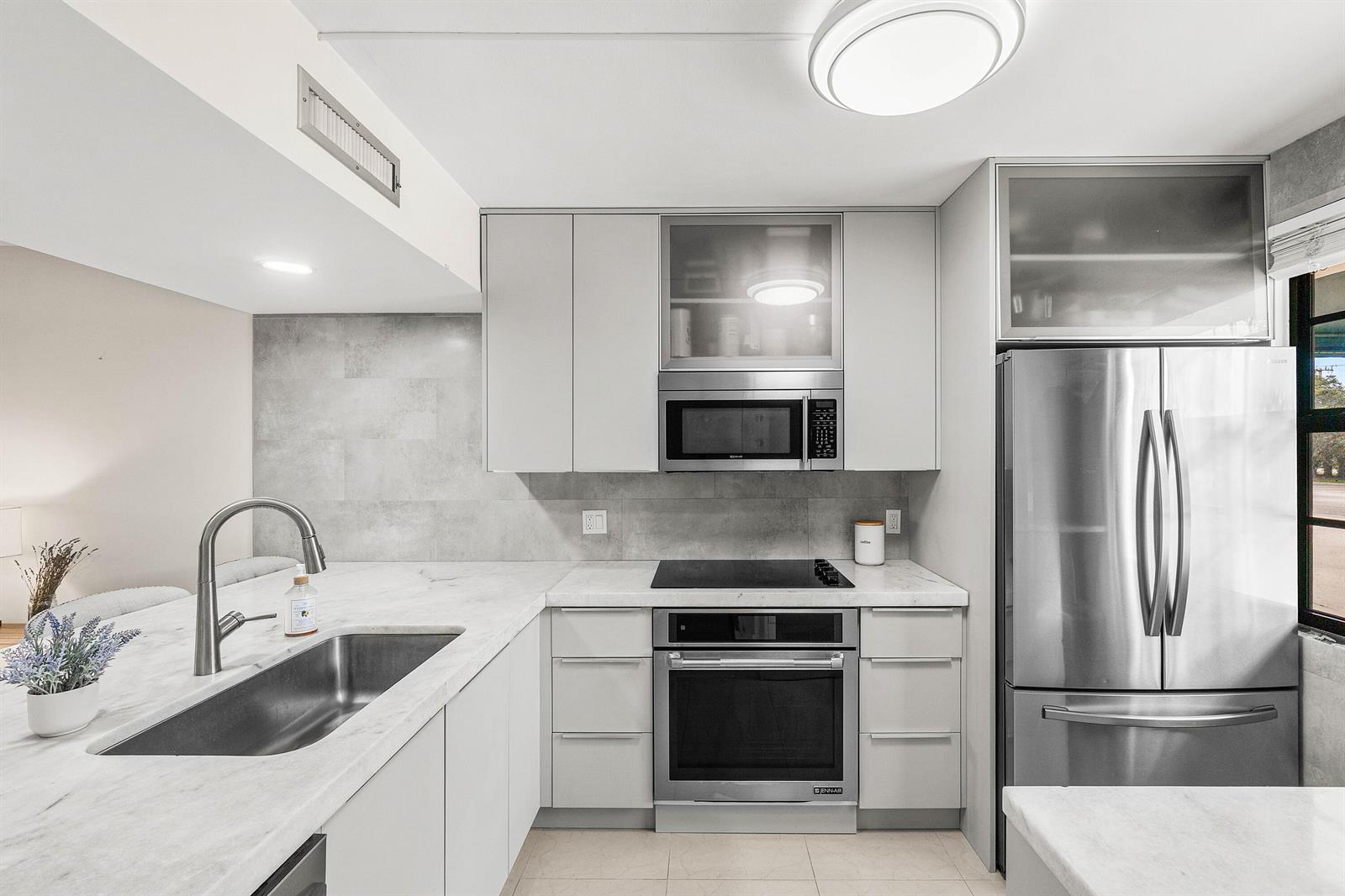 6049 Balboa Circle # 103, Boca Raton FL 33433