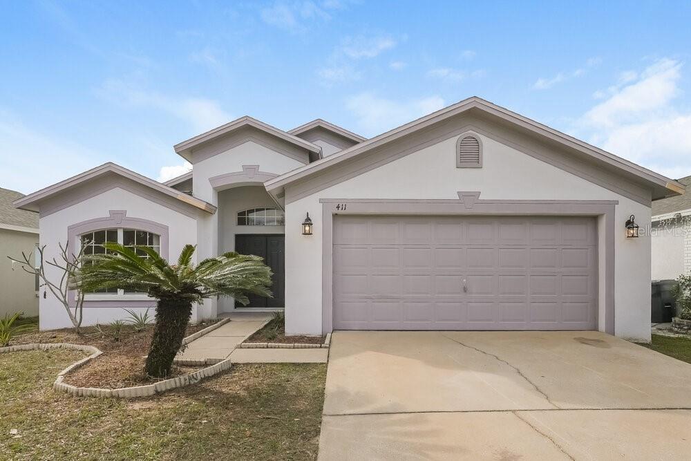 411 SAND RIDGE DRIVE