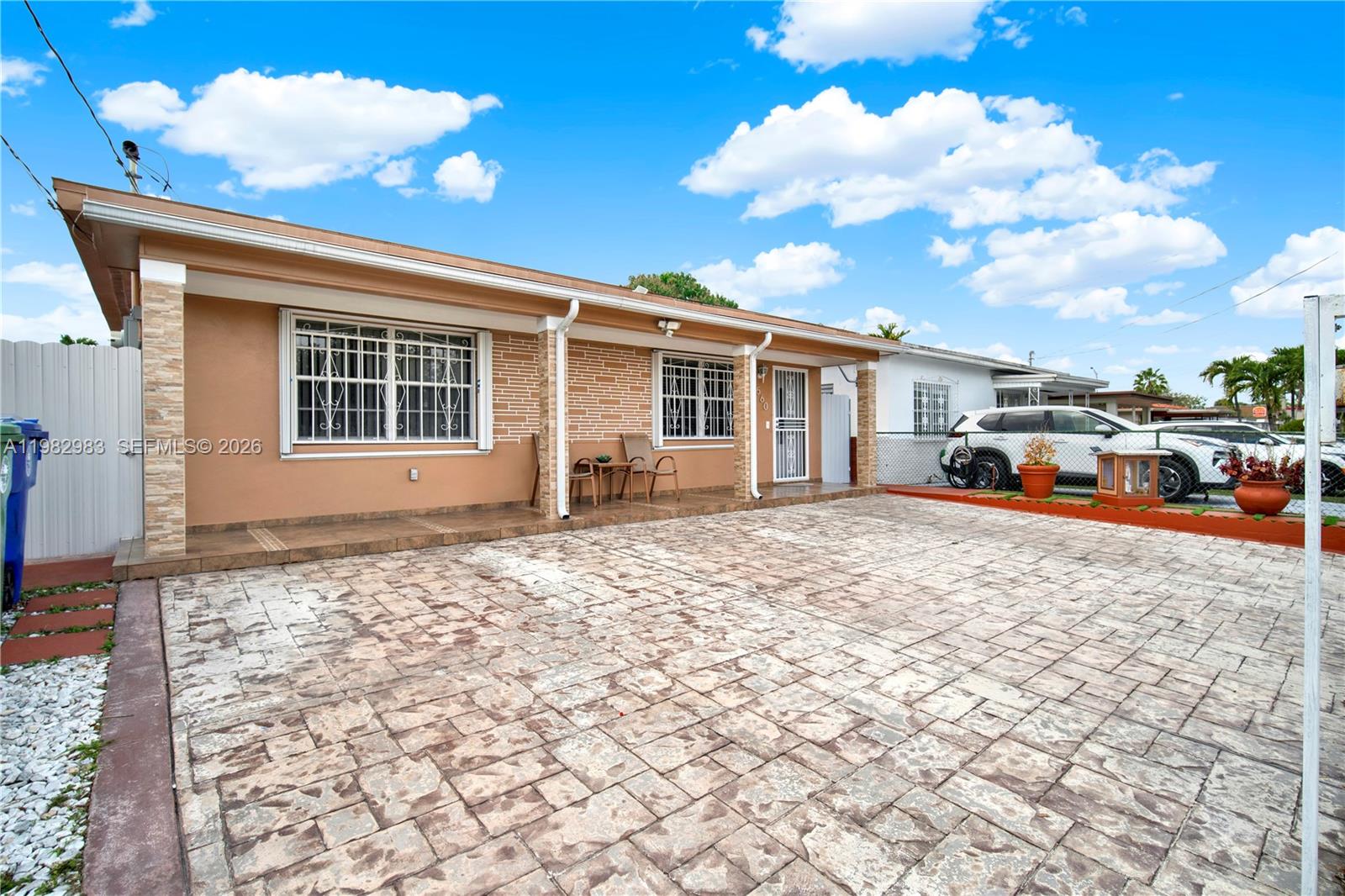 560 NW 57th Ct, Miami FL 33126