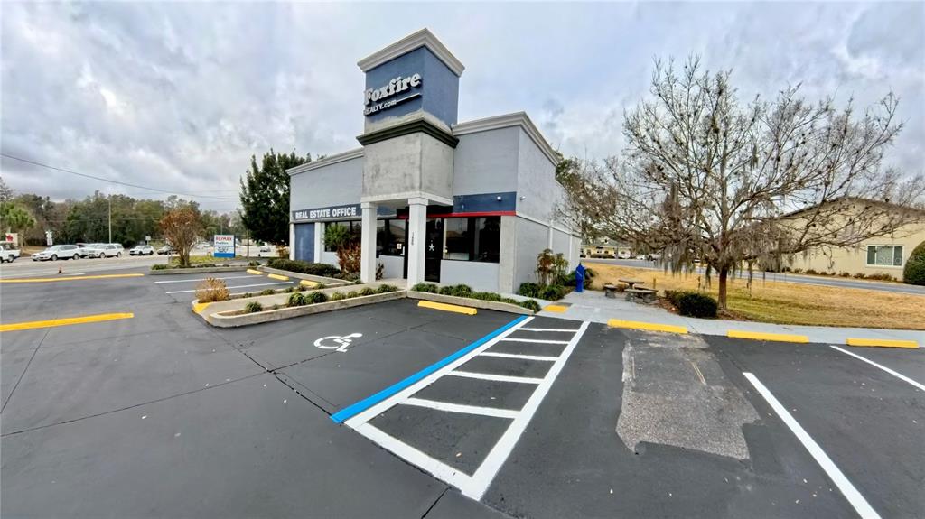 126 N US HIGHWAY 27