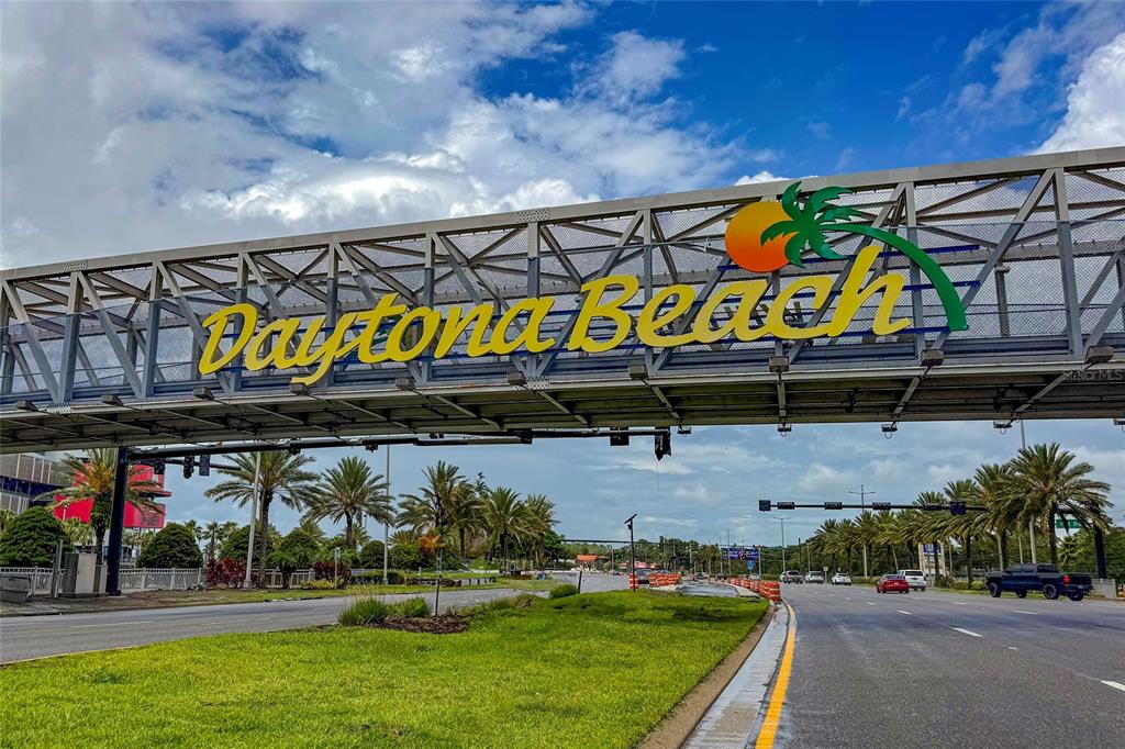 2700 N ATLANTIC AVENUE UNIT 821