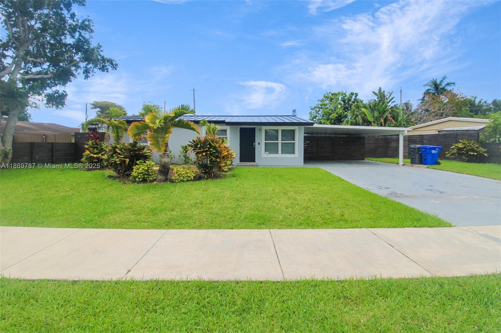 5936 N Farragut Dr, Hollywood FL 33021
