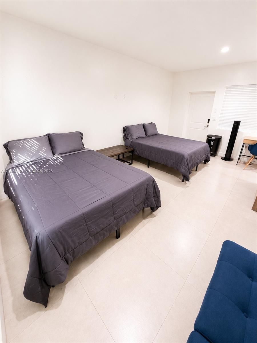 245 NE 33rd St # 104, Miami FL 33137
