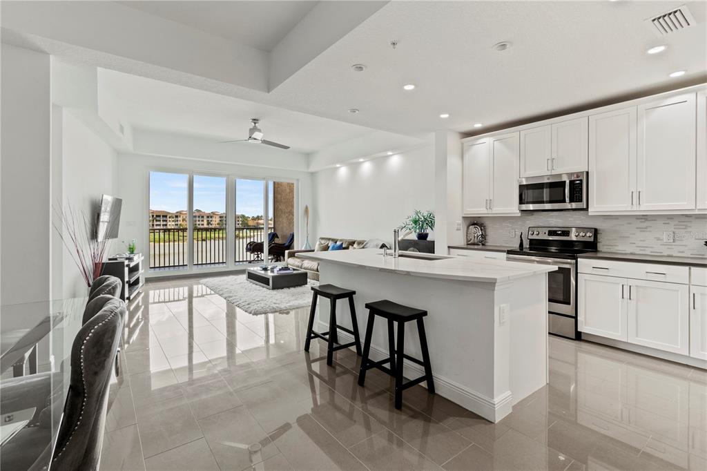 10520 BOARDWALK LOOP UNIT 302, BRADENTON, FL — photo 5 of 30