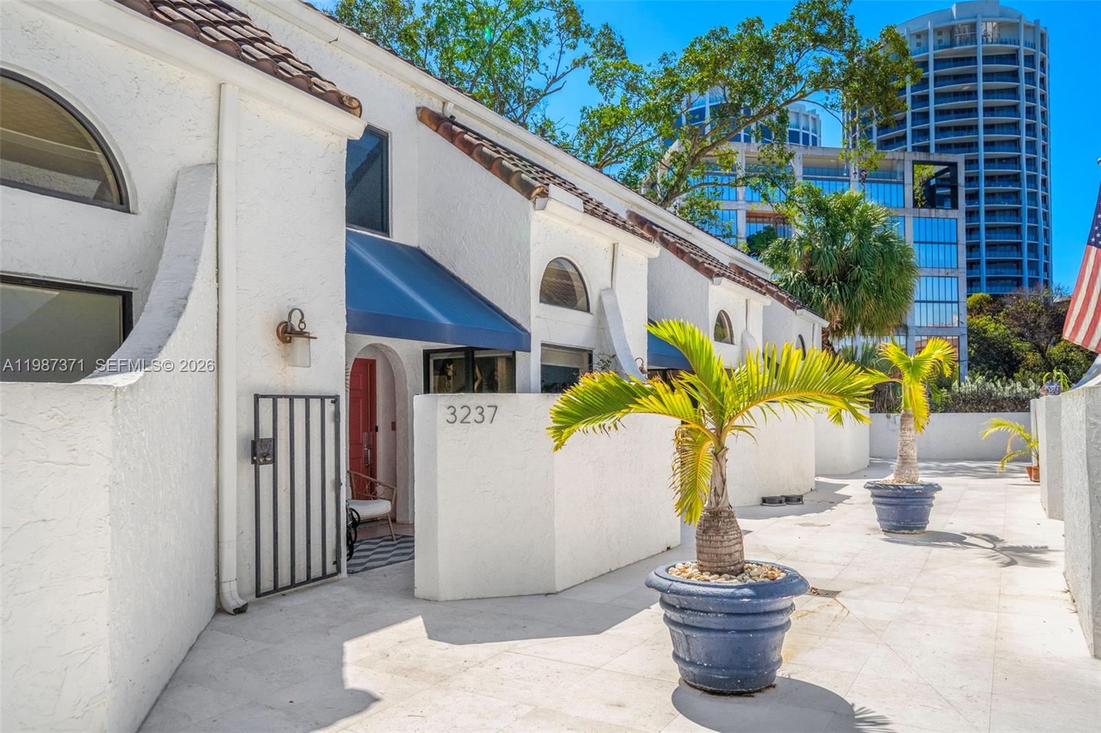 3237 Mary St # 6, Miami FL 33133
