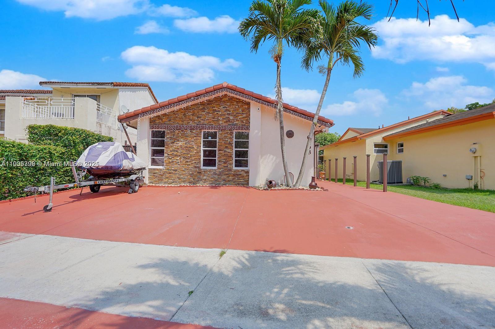 6103 SW 130th Ave, Miami FL 33183