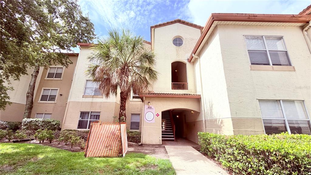 832 CAMARGO WAY UNIT 307