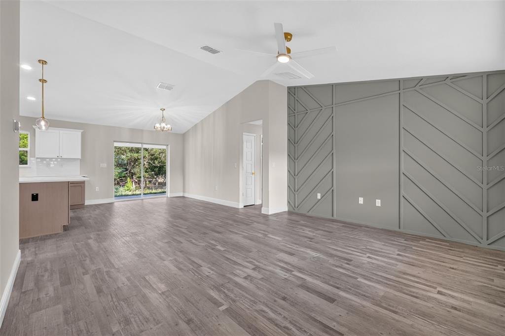 153 OAK CIRCLE, OCALA, FL — photo 4 of 30