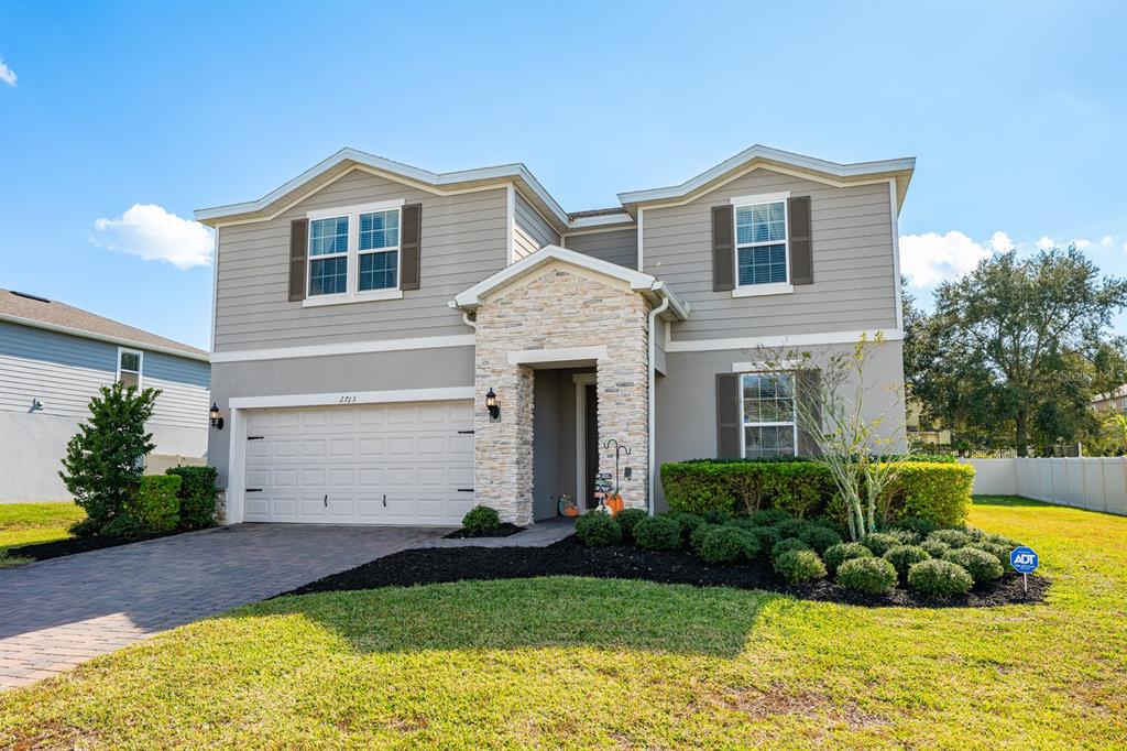 2713 HILLTOP LOOP