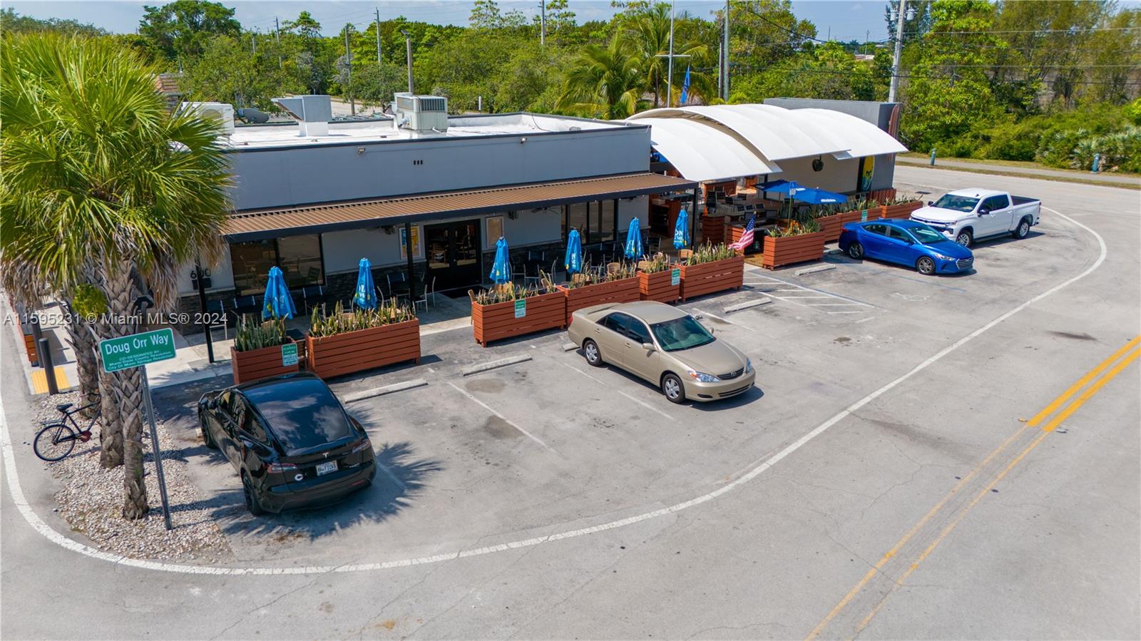600 Payne Dr, Miami Springs FL 33166