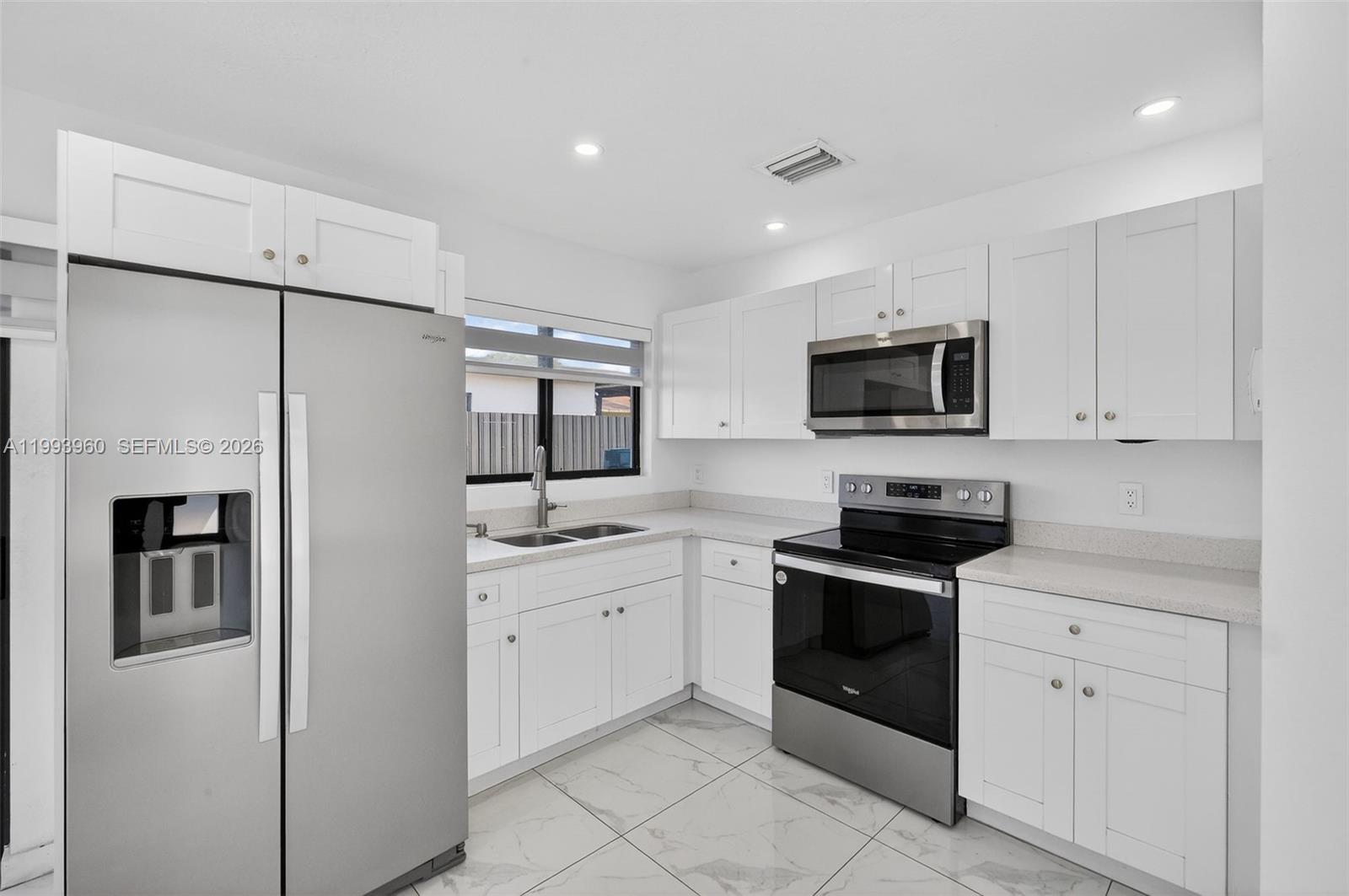 2492 SW 44th Street # 2492, Miami FL 33142