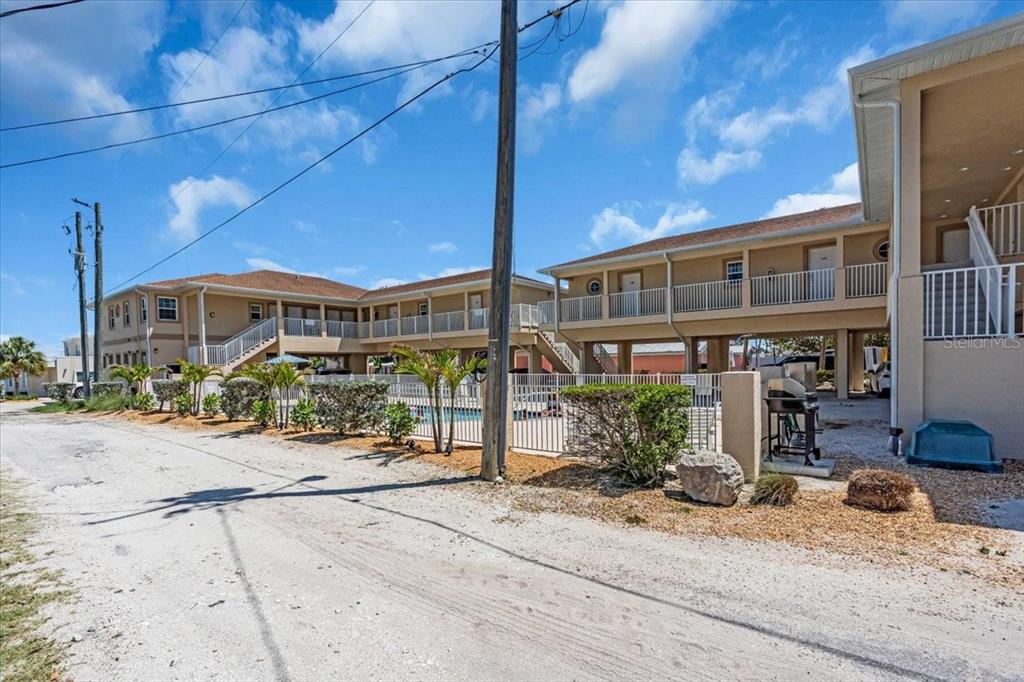 2405 N BEACH ROAD UNIT 4