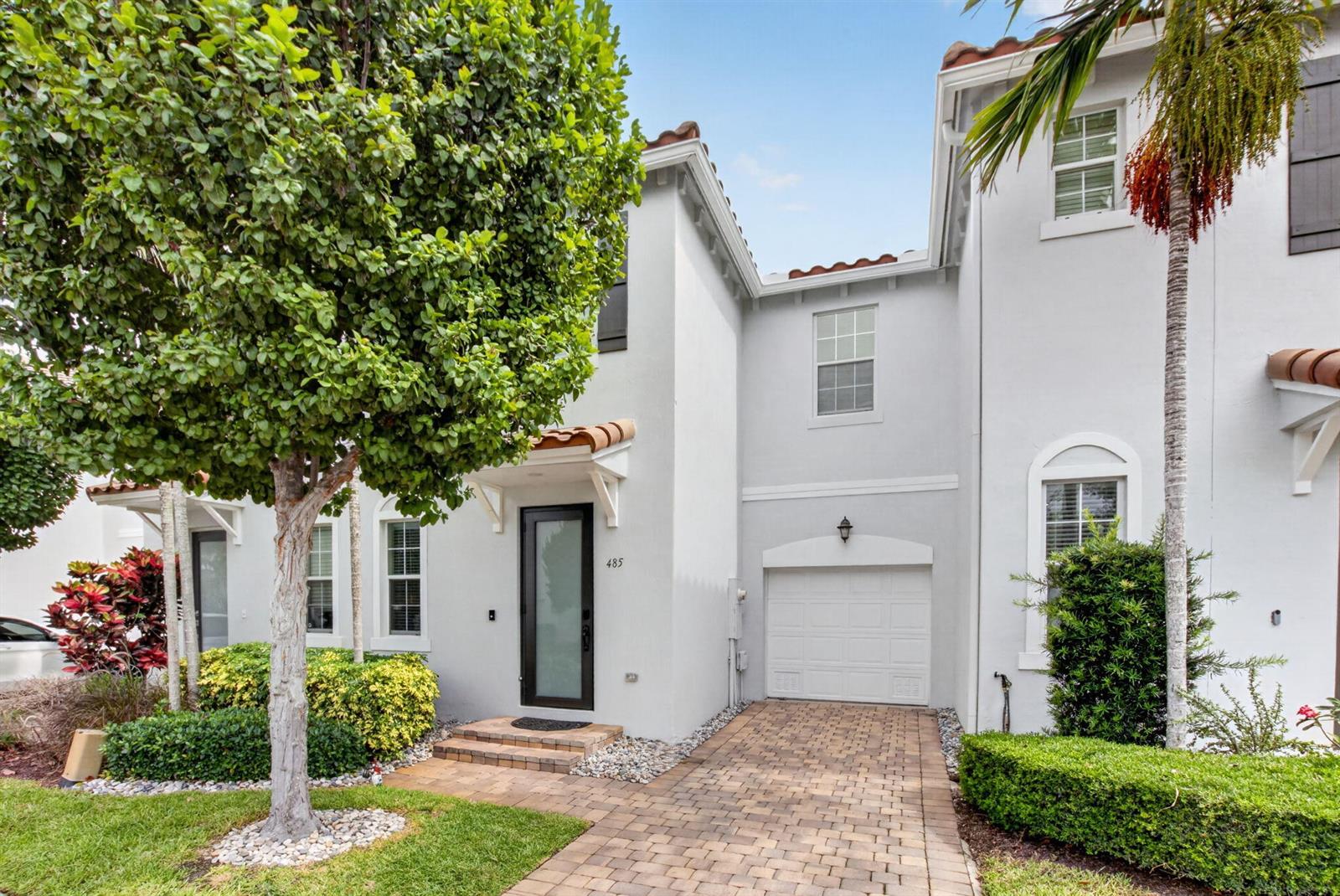 485 Graham Place, Boynton Beach FL 33435