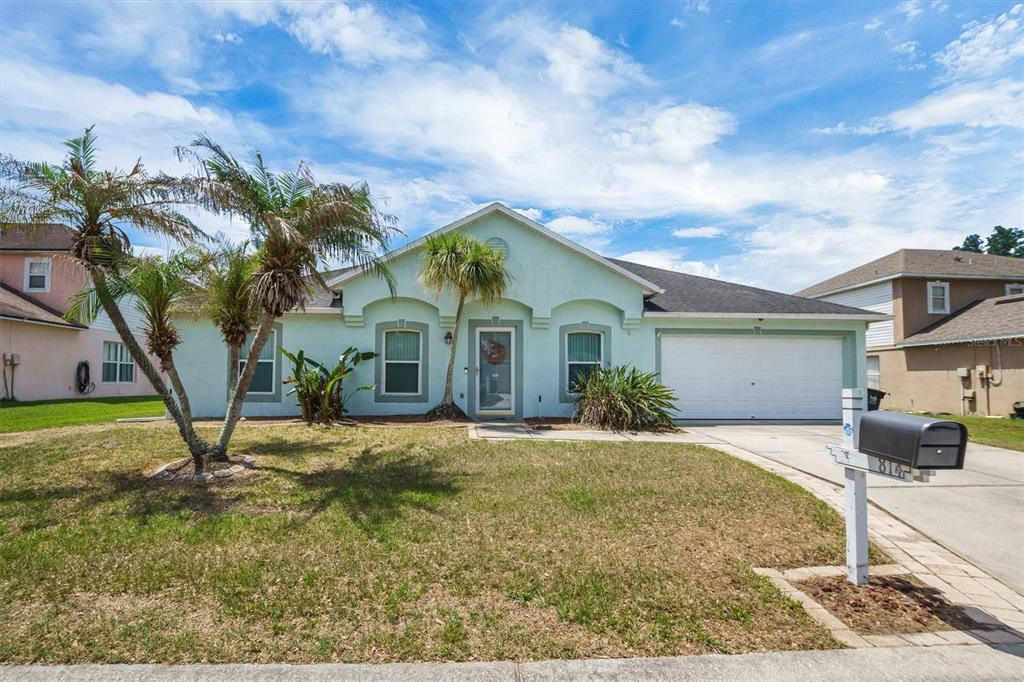 814 SUNSET COVE DRIVE