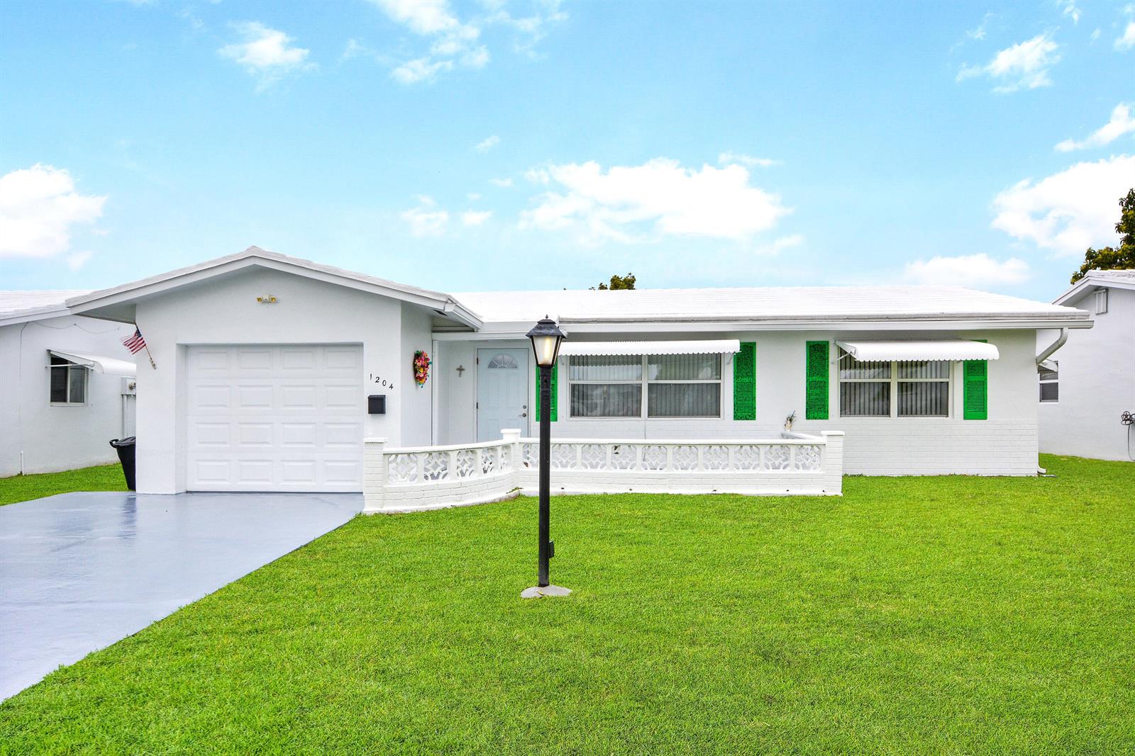 1204 SW 24th Street, Boynton Beach FL 33426