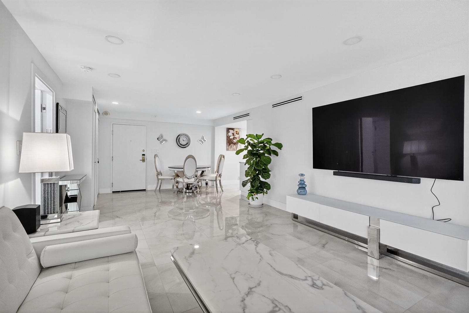 5225 Collins Avenue # 1408, Miami Beach FL 33140