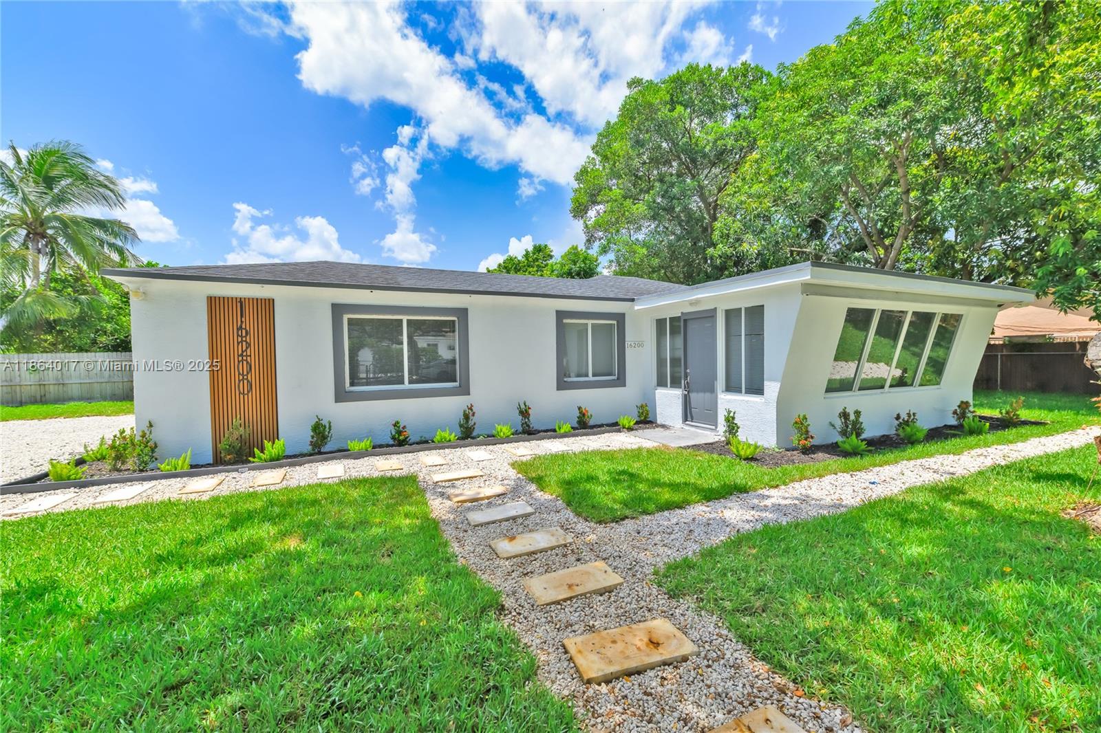 16200 NE 3rd Ave, Miami FL 33162