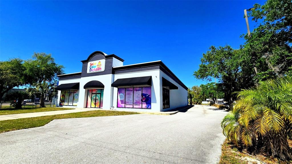 621 CYPRESS GARDENS BOULEVARD