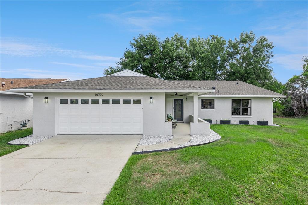 10792 LAZY LAKE DRIVE