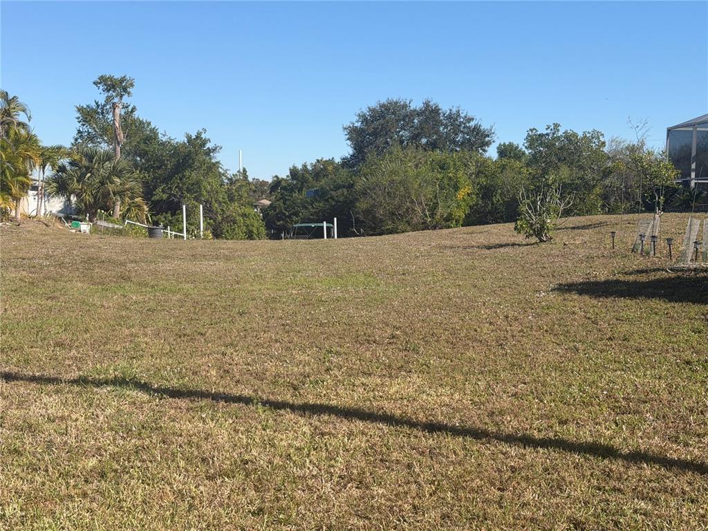 2402 LARKSPUR DRIVE, PUNTA GORDA, FL — photo 5 of 15