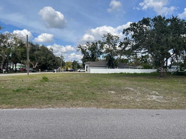 7502 N 40TH STREET