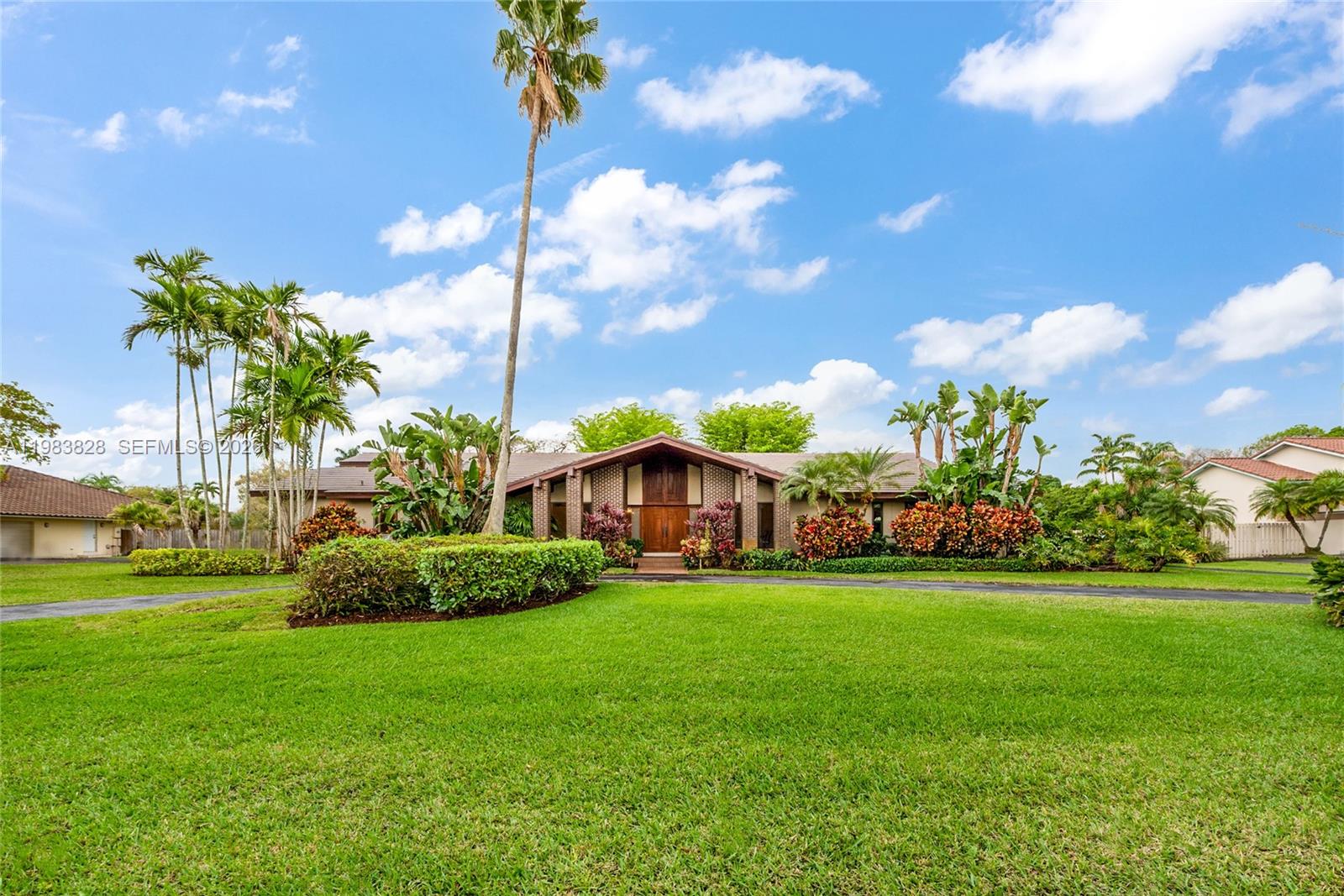 9600 SW 103rd St, Miami FL 33176
