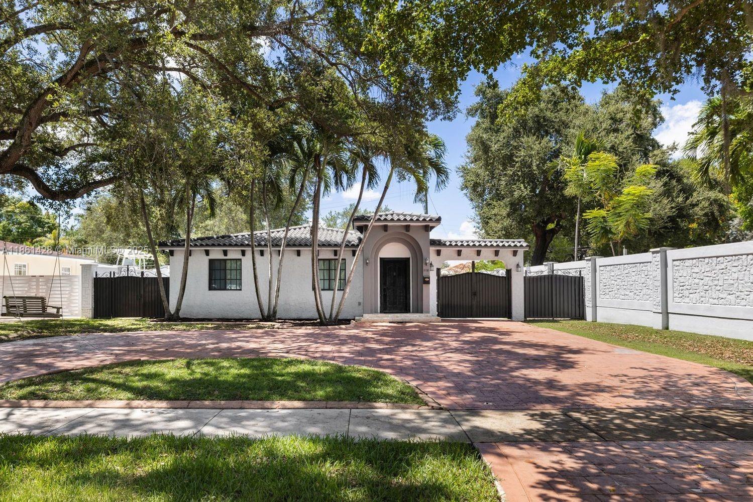 6556 SW 23rd St, West Miami FL 33155