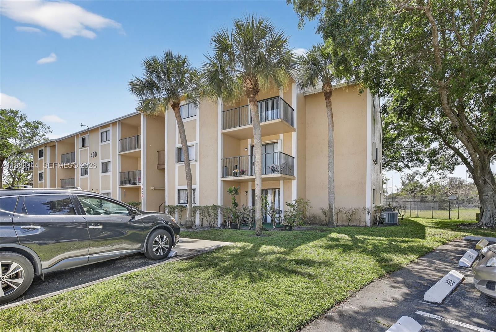 400 W Palm Cir W # 306, Pembroke Pines FL 33025