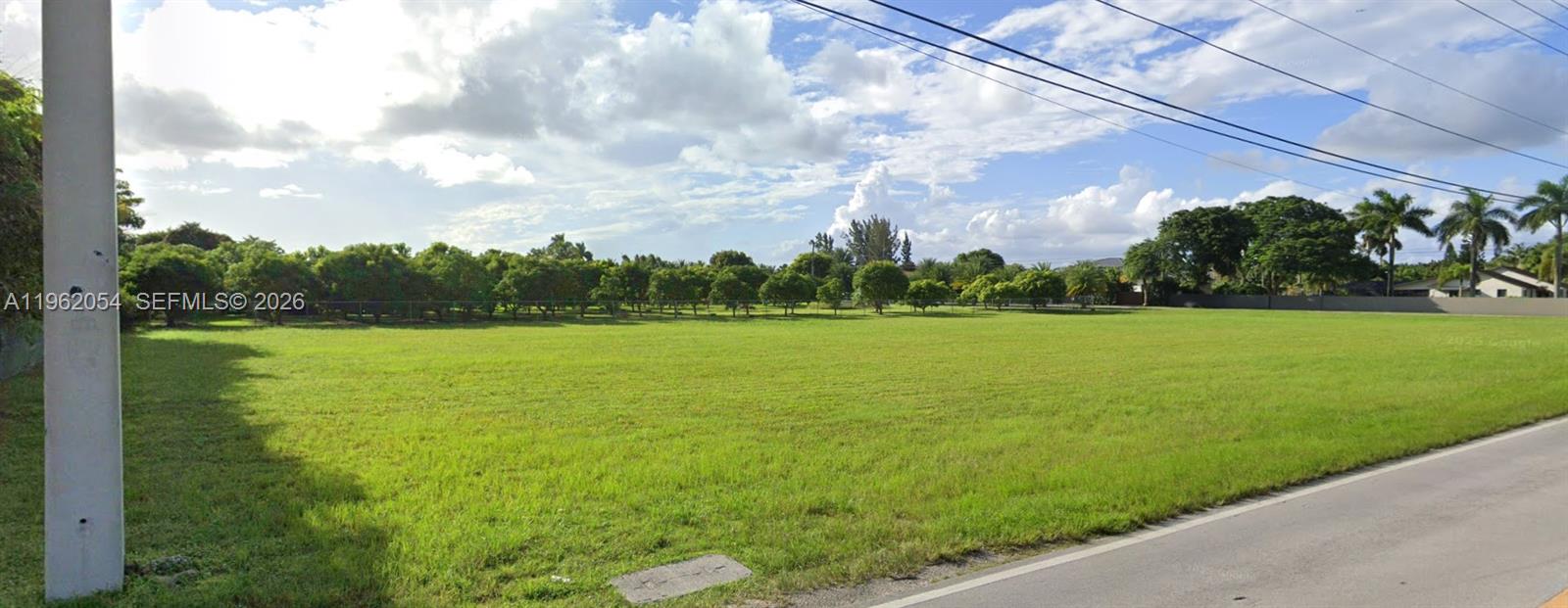 21220 SW 194 AVE, Miami FL 33187