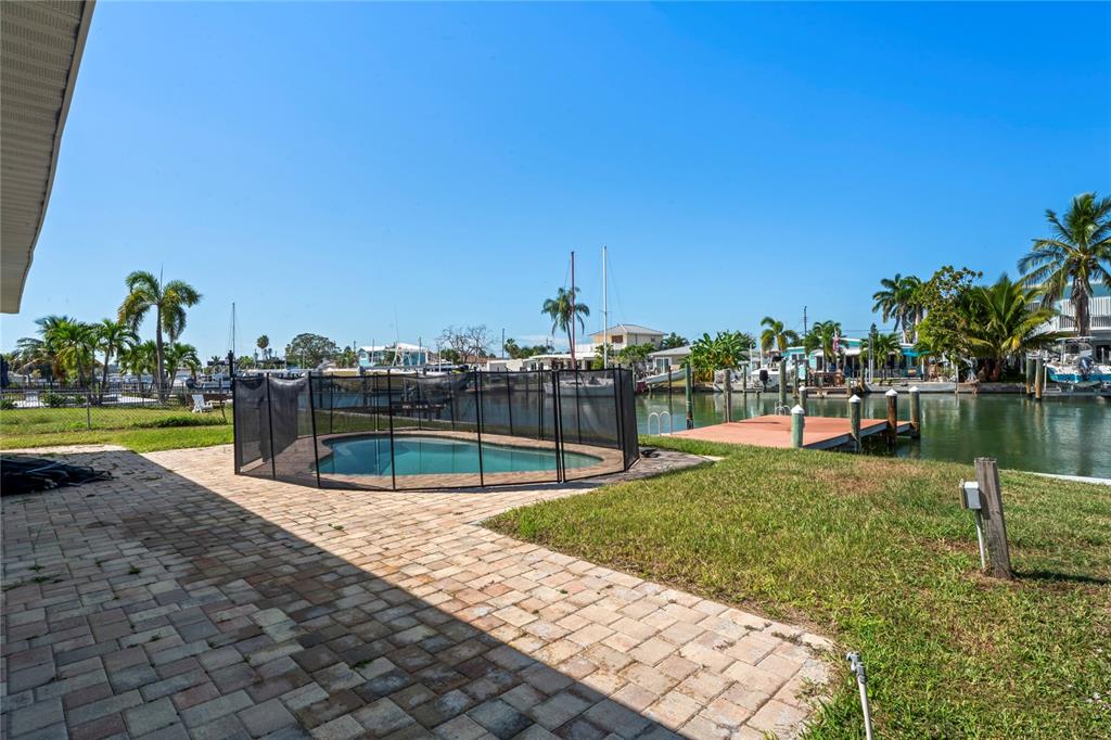 516 CRYSTAL DRIVE, MADEIRA BEACH, FL — photo 2 of 22