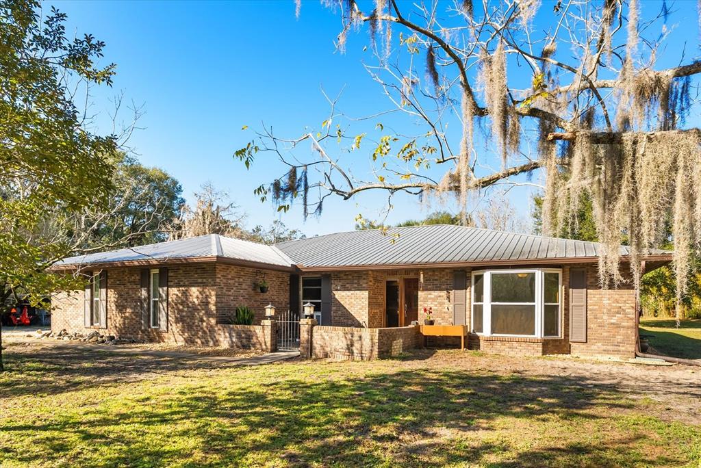 2002 PINE COURT
