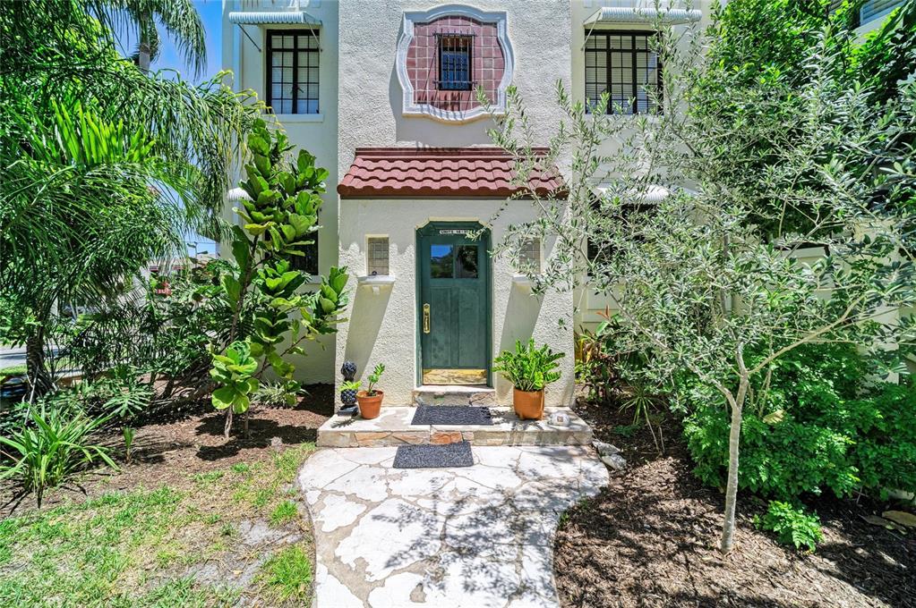 210 N 17TH STREET W UNIT 14