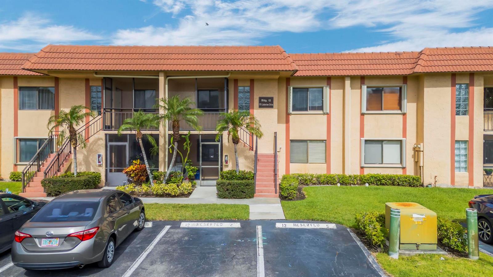170 Lakeview Drive # 203, Weston FL 33326